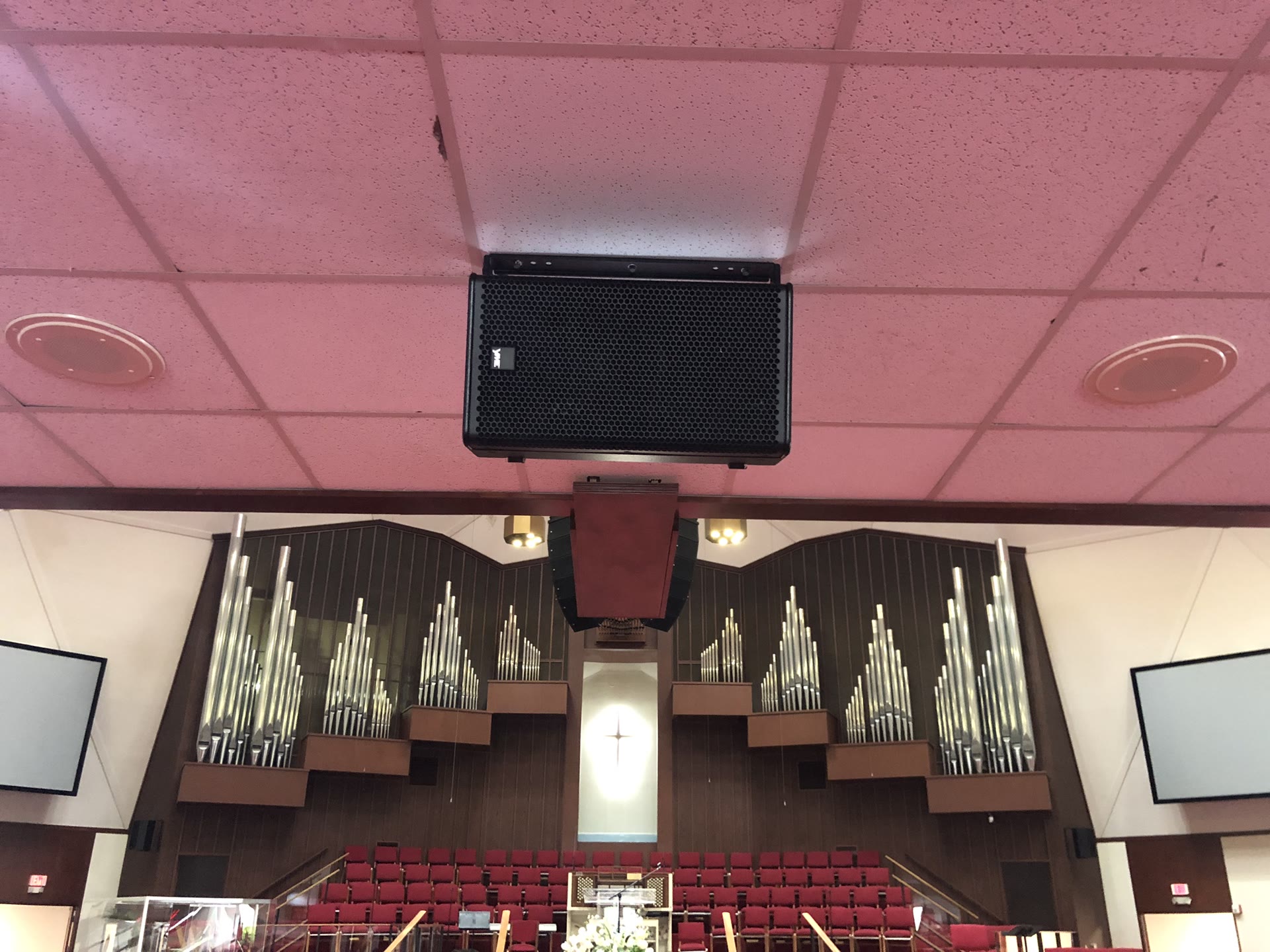 Brentwood Baptist Church — gallery view 03