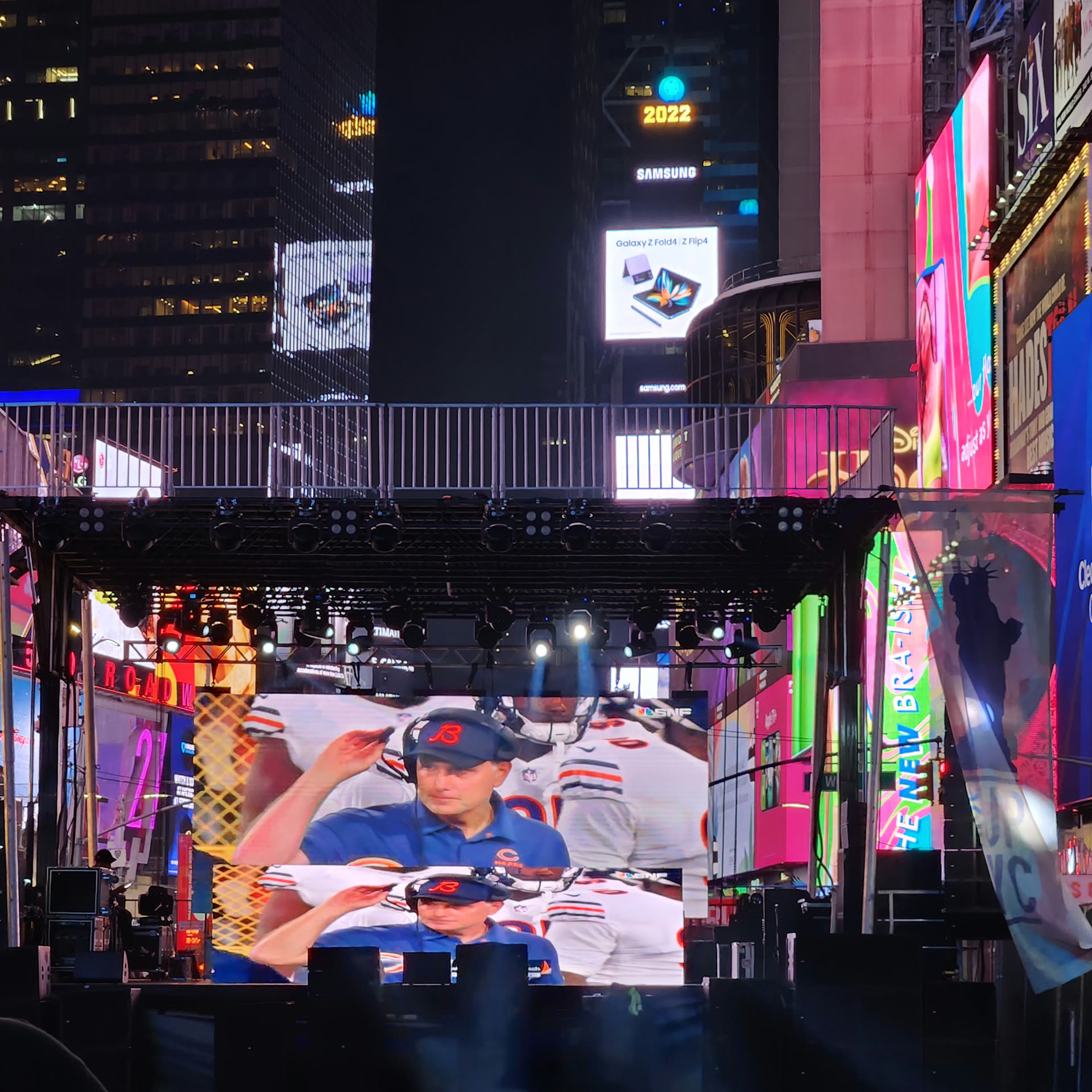 Rise Up NYC — gallery view 02