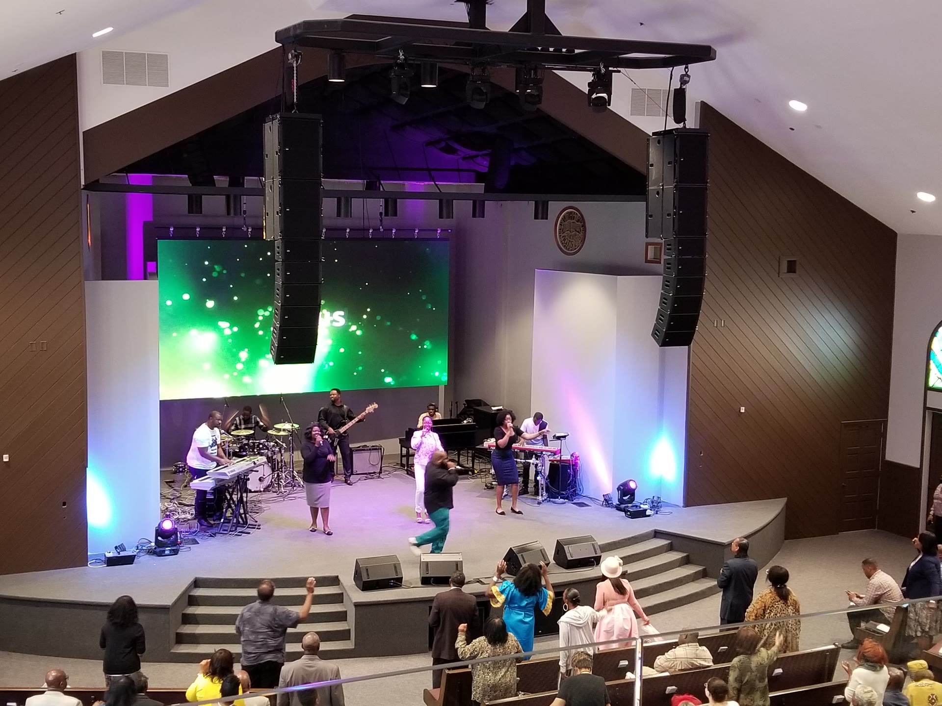 Greater Emanuel Temple — gallery view 05